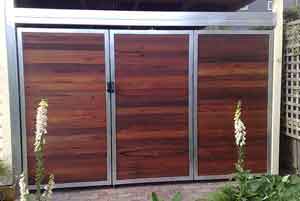 bi fold gate 