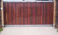 Sliding gates 