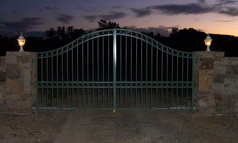 Bow top Driveway Gate 