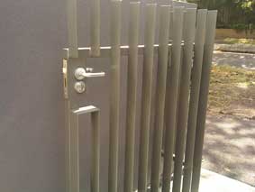 Steel Blade gate 11
