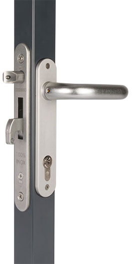 locinox forty lock with handles installed