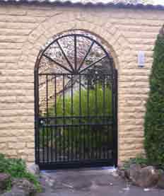 Pedestrian Gate with arch Top