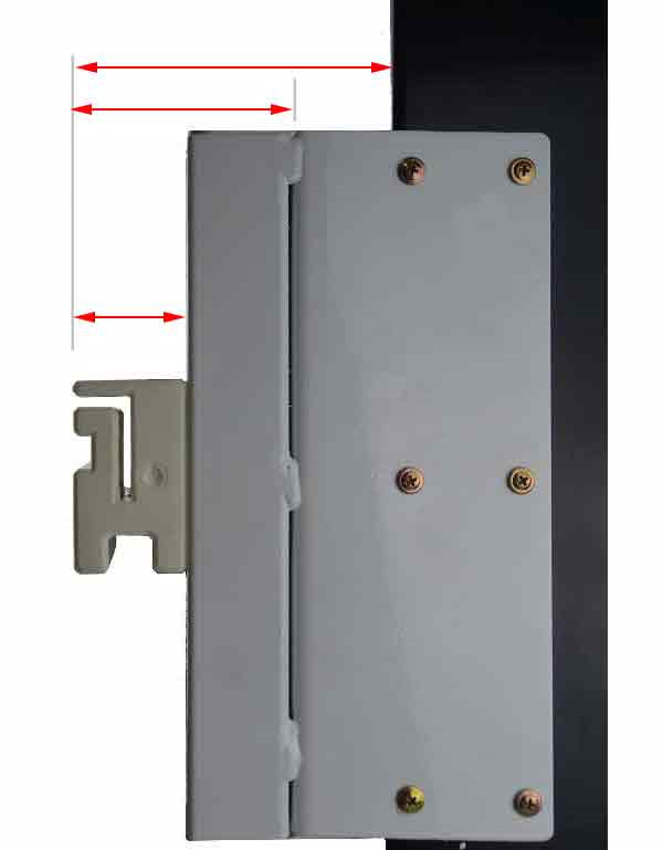 adjustable sliding block on a post